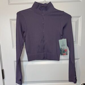 Active Domino Fashion Women's Lavender Ribbed Crop Top